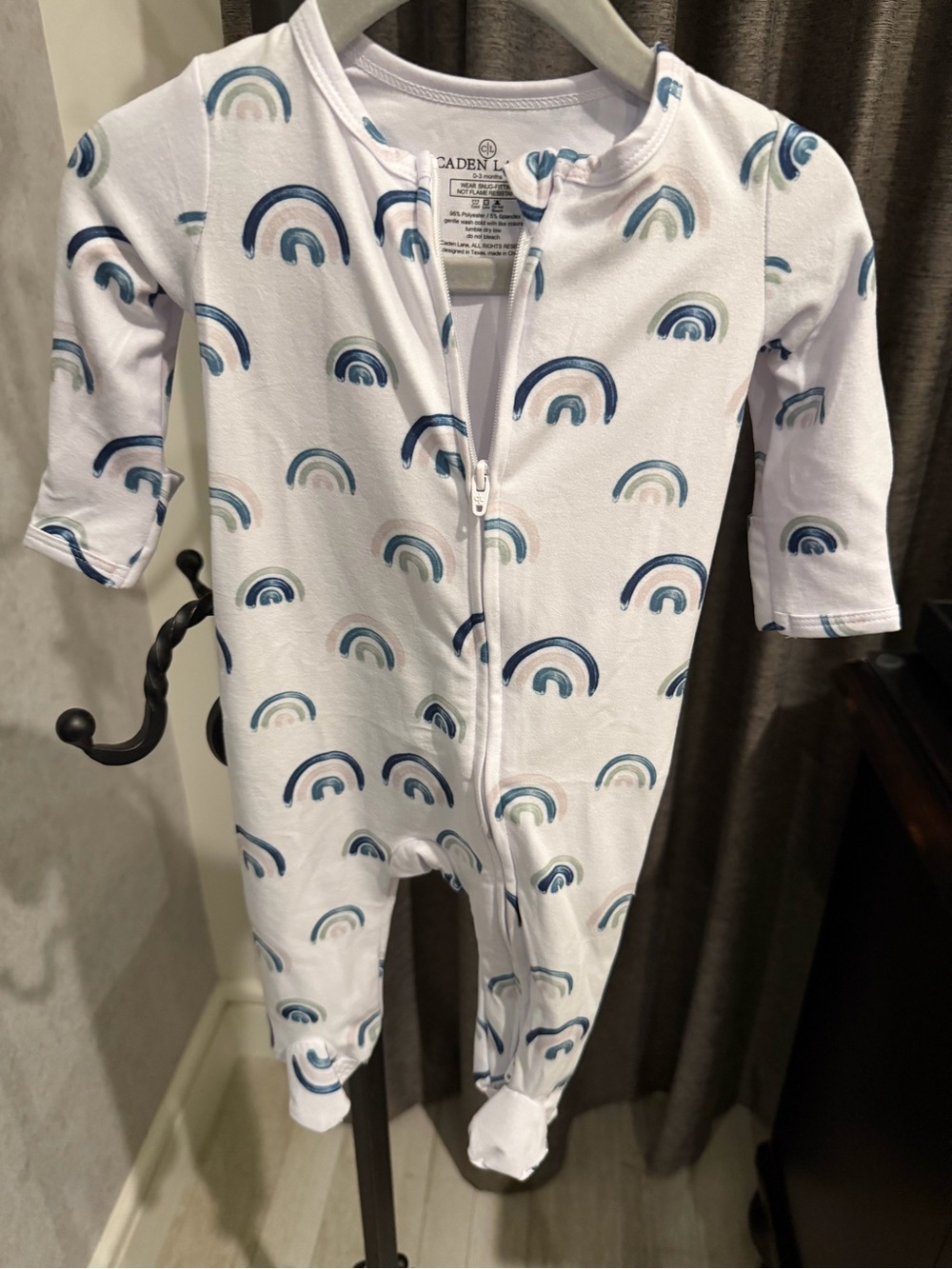 Caden Lane White & Blue Rainbow Print Baby One-Piece Zip Romper new 0-3 months